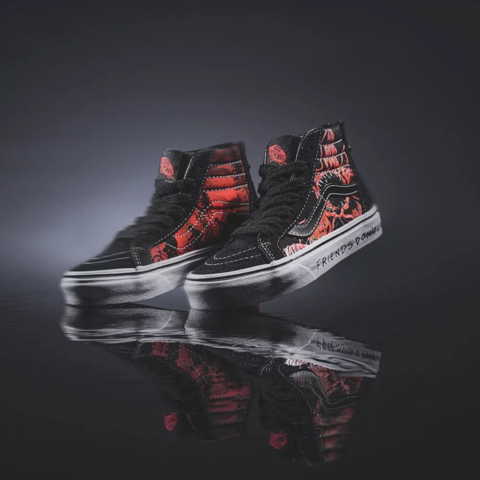 Vans X Choses étranges Sk8-hi Reissue Chaussures Noir-rouge