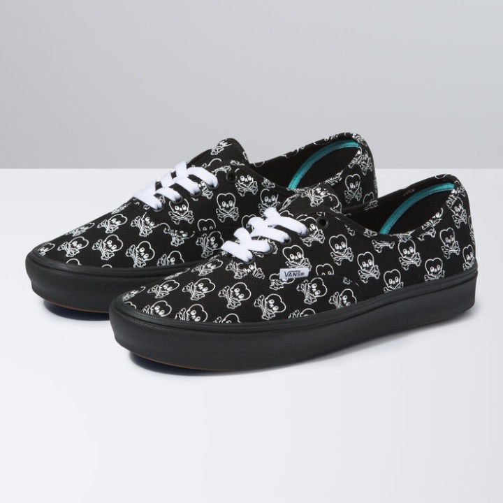 Vans Coldhearted Comfycush Authentique Noir-true White